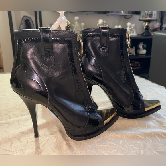 Givenchy Open toe Front zip Heeled Booties - Picture 1 of 12